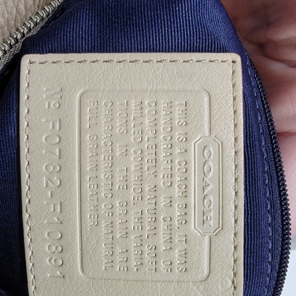 Coach - Picture 5 of 6